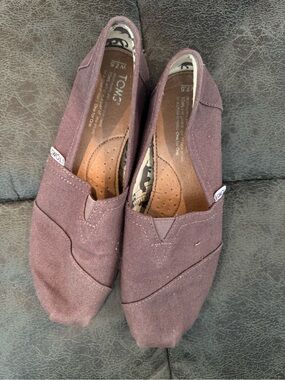 Toms Classic Slip-On Canvas Flats in Brown